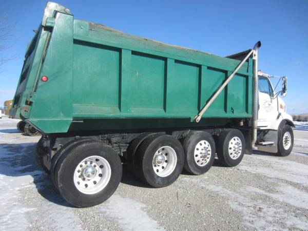 2001 Sterling Dump Truck-700, 610 Miles-Quad Axle-28, 701 Engine Hours for sale in Neenah, WI – photo 3