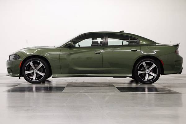 BLUETOOTH! CAMERA! 2019 Dodge CHARGER R/T Sedan Green 5 7L V8 for sale in Clinton, KS – photo 19