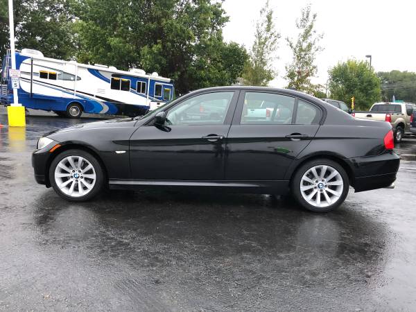 Low Mileage! 2011 BMW 328XI! AWD! Loaded! Clean Carfax! for sale in Ortonville, OH – photo 2