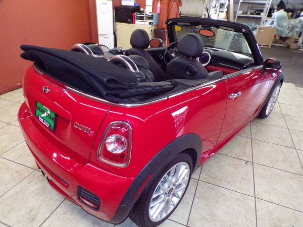 1-Owner 2013 MINI COOPER S convertible 51630 miles manual trans navi for sale in Chesterfield, MO – photo 15