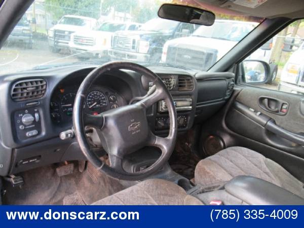 2002 Chevrolet S-10 Crew Cab 123 WB 4WD LS for sale in Topeka, KS – photo 2