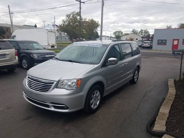 2012 Chrysler Town and Country Touring 4dr Mini Van for sale in North Tonawanda, NY – photo 3