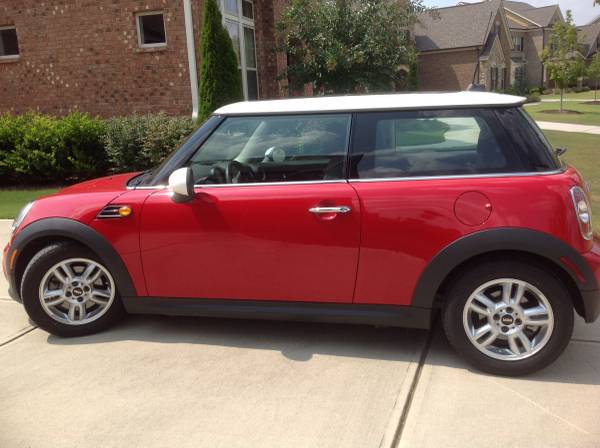 Red Mini Cooper only 44 K miles for sale in Suwanee, NC – photo 2