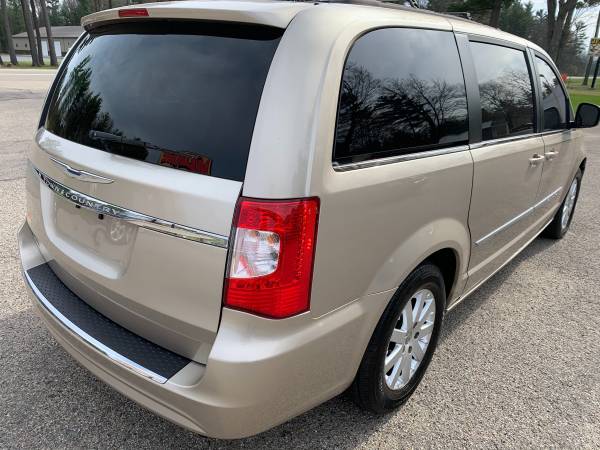 2016 CHRYSLER TOWN & COUNTRY LOADED TOURING - - by for sale in Howard City, MI – photo 5