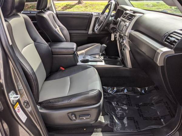 2018 Toyota 4Runner SR5 Premium SKU:J5173785 SUV - cars & trucks -... for sale in Fort Myers, FL – photo 22