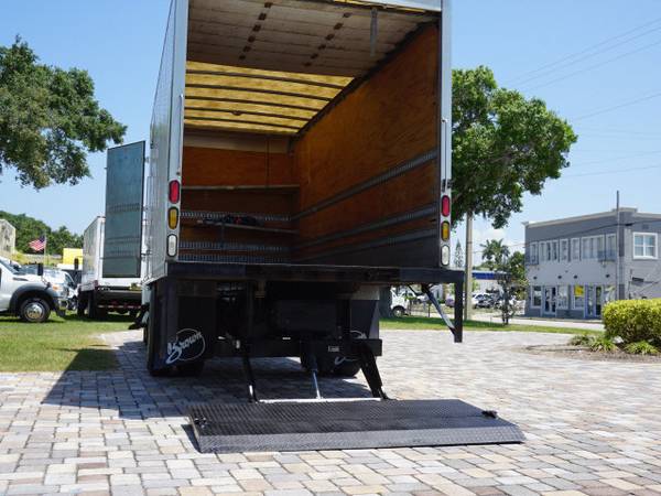2012 International 4300 20 Box Truck w/Liftgate - cars & for sale in Bradenton, FL – photo 15