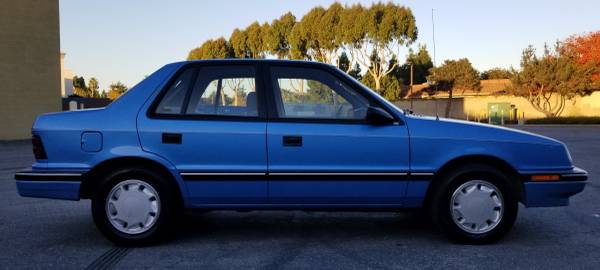 1990 Dodge Shadow 4 cylinder Hatchback - cars & trucks - by owner -... for sale in Salinas, CA – photo 2