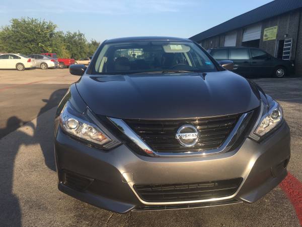 2018 Nissan Altima 2.5 - cars & trucks - by dealer - vehicle... for sale in Arlington, TX – photo 2