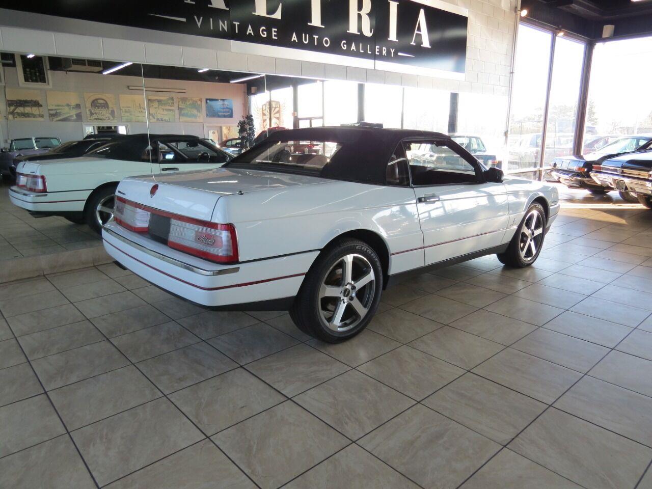 1993 Cadillac Allante for sale in St. Charles, IL – photo 6