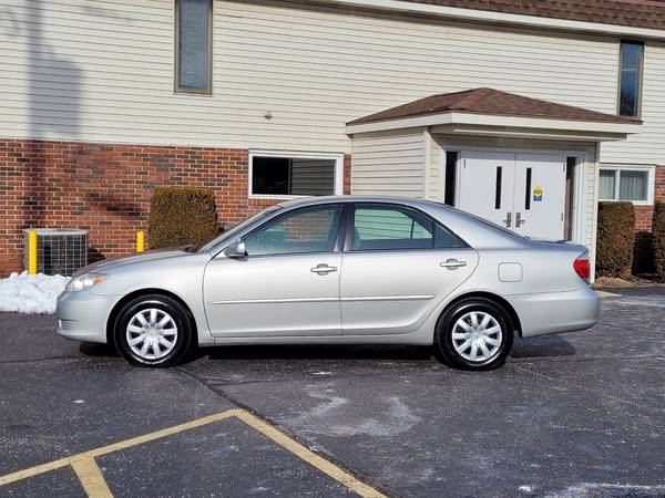 2005 Toyota Camry LE 4 door sedan, 2 4 L, 4 cylinder, only 131K for sale in Springfield, IL – photo 2