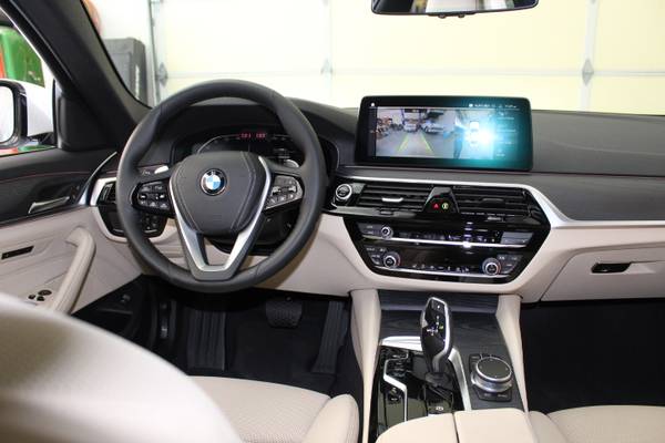 2021 bmw 540i loaded 1500 mi may trade was $64400 new now $59995 -... for sale in Peoria, AZ – photo 18