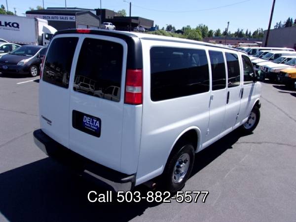 2009 Chevrolet Chevy Express LT 12 Passenger Van 3500 1Owner for sale in Milwaukie, OR – photo 9