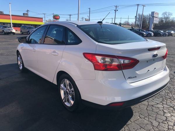 2013 Ford Focus SE - Try - - by dealer - vehicle for sale in Fairview Heights, MO – photo 3