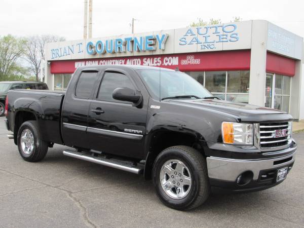 2010 GMC Sierra 1500 SLT Ext Cab 4WD - - by dealer for sale in Alliance, OH – photo 2