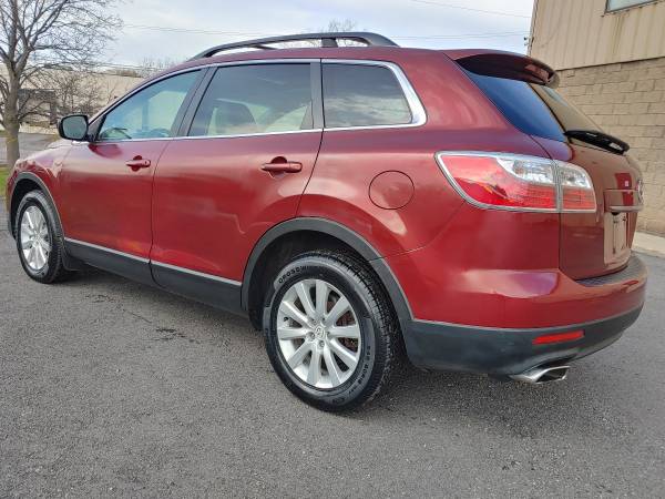 2010 Mazda CX-9 Touring, AWD, 3rd row seating. ONE owner. - cars &... for sale in Rochester , NY – photo 4