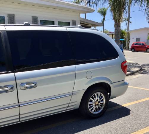 CHRYSLER TOWN AND COUNTRY LIMITED MINIVAN! Don t Miss This One! for sale in Venice, FL – photo 4