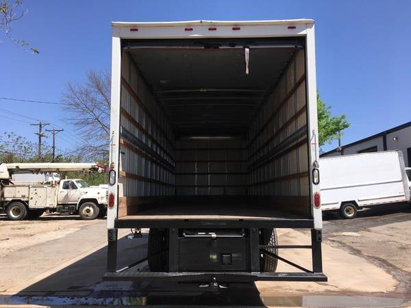 2015 International 4300 26 FT Box Truck LOW MILES 118, 964 MILES for sale in Arlington, TX – photo 6