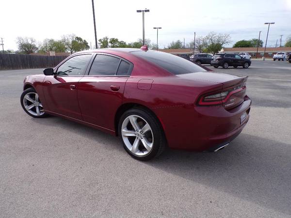 2018 Dodge Charger SXT Plus - - by dealer - vehicle for sale in Brownwood, TX – photo 4