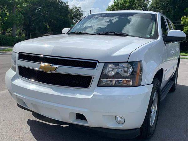 2013 Chevrolet Chevy Tahoe LT 4x2 4dr SUV 100% CREDIT APPROVAL! for sale in TAMPA, FL – photo 2