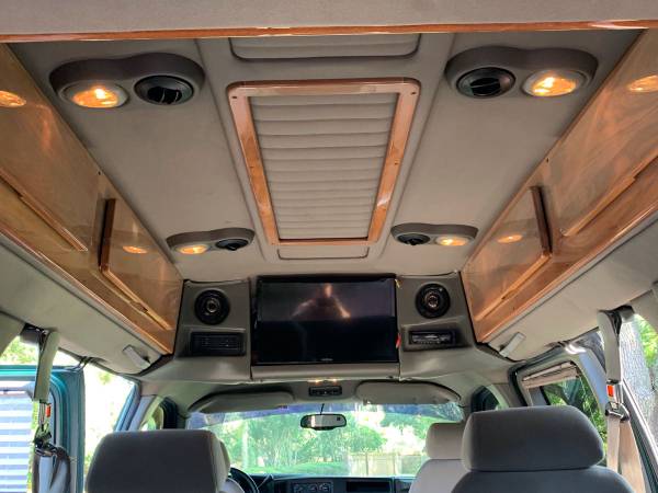2005 Chevy express Conversion Van for sale in Oviedo, FL – photo 8