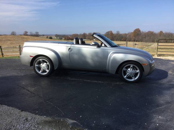 2004 SSR - cars & trucks - by owner - vehicle automotive sale for sale in Advance, MO – photo 8