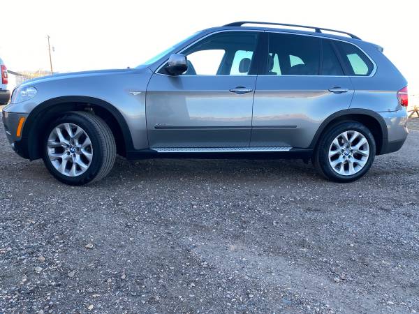 2013 BMW X5 Xdrive35i Premium 39K Miles - cars & trucks - by owner -... for sale in Hygiene, CO – photo 4