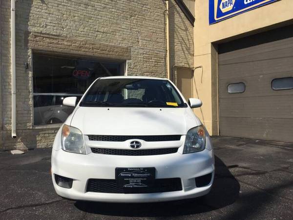 2006 Scion xA Base 4dr Hatchback w/Automatic - cars & trucks - by... for sale in Watertown, WI – photo 3