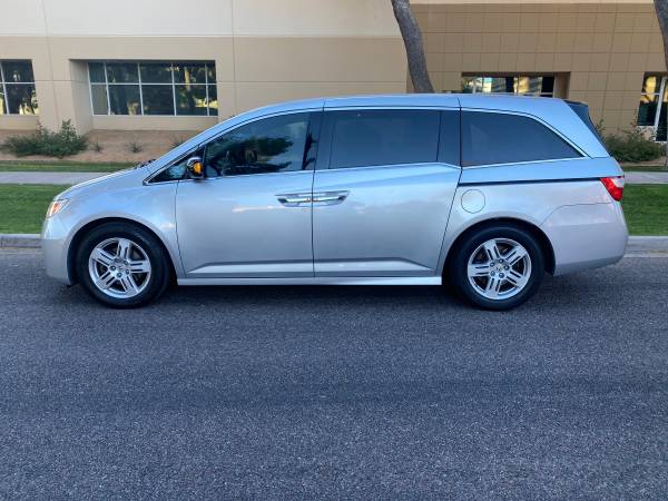 2011 Honda Odyssey - - by dealer - vehicle automotive for sale in Phoenix, AZ