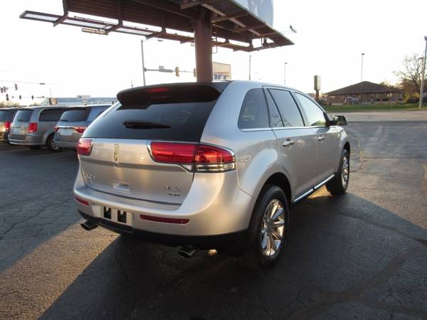 2012 Lincoln MKX AWD - cars & trucks - by dealer - vehicle... for sale in Rockford, IL – photo 8