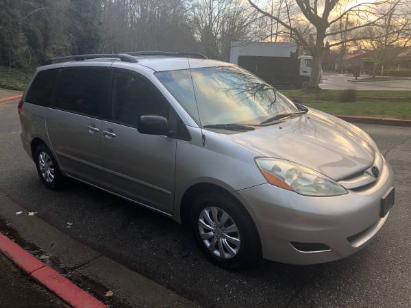 2006 Toyota Sienna LE - Local Trade, Clean title, Affordable for sale in Kirkland, WA – photo 3