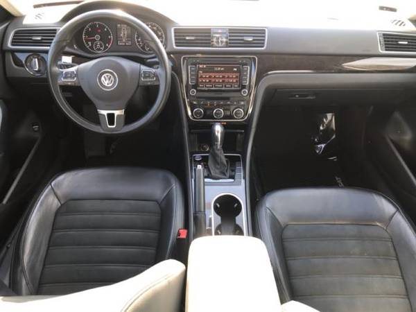 2014 Volkswagen Passat 4dr Sdn 2.0L DSG TDI SEL Premium - cars &... for sale in Atascadero, CA – photo 11