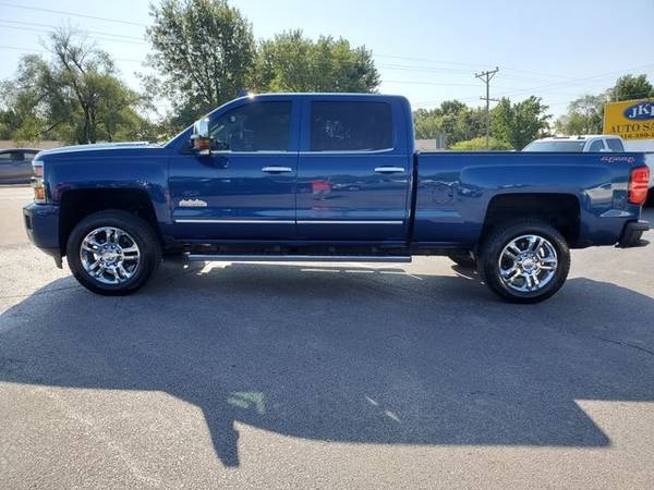 2016 Chevrolet Silverado 2500HD 4x4 Crew Cab High Country Over 180... for sale in Lees Summit, MO – photo 3