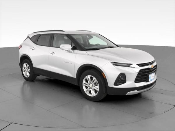 2020 Chevy Chevrolet Blazer 3LT Sport Utility 4D suv Silver -... for sale in Van Nuys, CA – photo 15