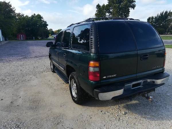 2002 Chevrolet Tahoe 4WD for sale in Collinsville, TX – photo 3