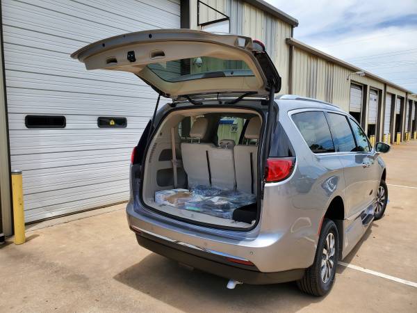 Wheelchair Accessible Van 2020 Chrysler Pacifica VMI SIDE ENTRY for sale in Tulsa, OK – photo 11