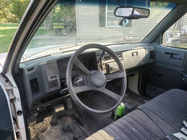 93 GMC Sonoma (s-10) - cars & trucks - by owner - vehicle automotive... for sale in Elyria, OH – photo 5