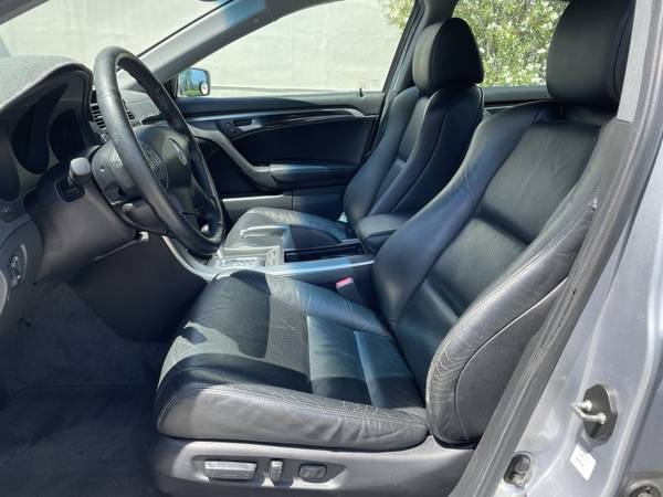 2005 Acura TL ONLY 31, 670 MILES! RARE FIND CLEAN CARFAX AUTO for sale in Sarasota, FL – photo 2