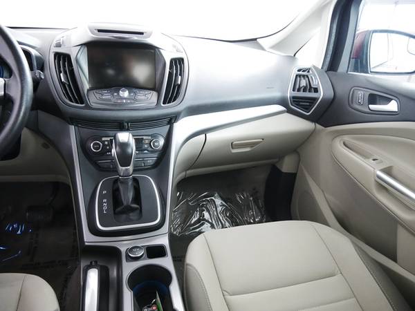 2013 Ford C-Max Hybrid SE - - by dealer - vehicle for sale in Inver Grove Heights, MN – photo 19