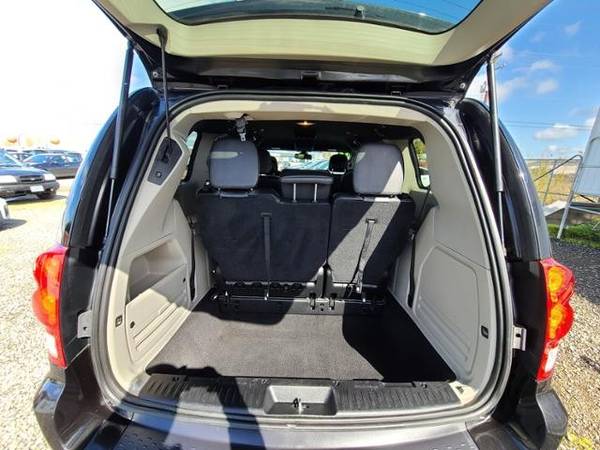 2018 Dodge Grand Caravan SXT Wagon Minivan, Passenger - cars & for sale in Corvallis, OR – photo 9