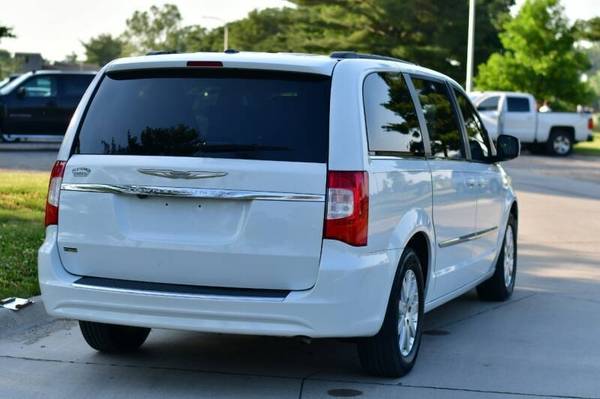 2016 Chrysler Town and Country Touring 4dr Mini Van 71,871 Miles -... for sale in Omaha, NE – photo 7
