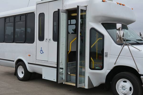 2010 Ford E-450 16 Passenger Paratransit Shuttle Bus for sale in Crystal Lake, WI – photo 9