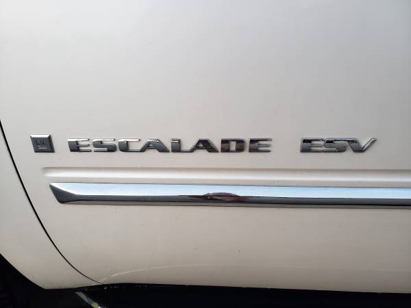 2008 Cadillac Escalade ESV AWD for sale in Waverly, IA – photo 5