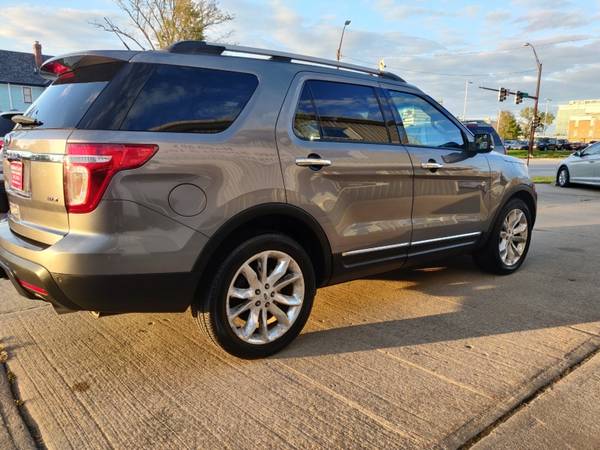 2 OWNER! FULLY LOADED! 3RD ROW! 2014 FORD EXPLORER XLT 4WD - cars &... for sale in Cedar Rapids, IA – photo 14