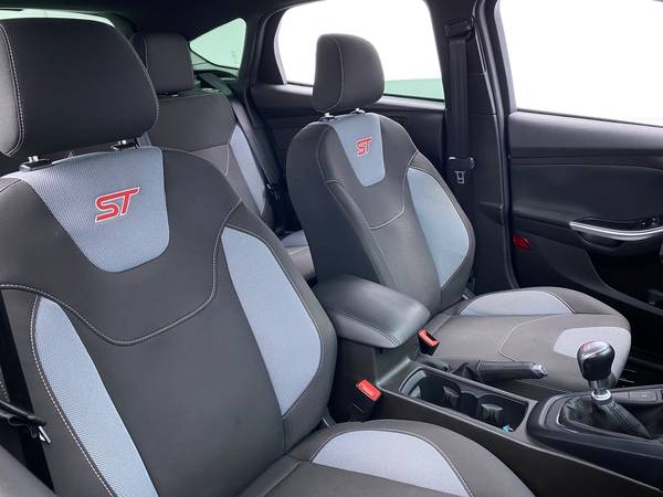 2016 Ford Focus ST Hatchback 4D hatchback Gray - FINANCE ONLINE -... for sale in Fort Lauderdale, FL – photo 19