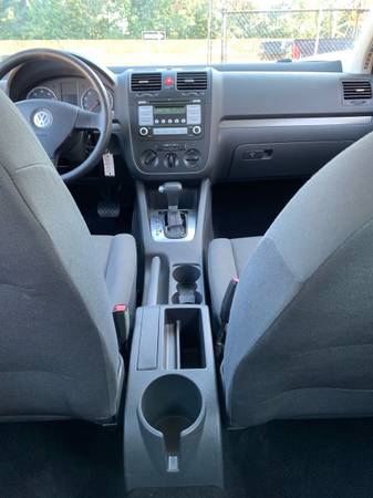 2007 VW RABBIT (83K MILES, FWD, DRIVES NEW, VERY CLEAN, MUST SEE) for sale in islip terrace, NY – photo 19