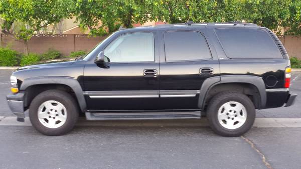 2006 Chevy Tahoe LT 5 3L, Leather, Moonroof, DVD, 3rd Seat CLEAN for sale in Selma, CA – photo 3