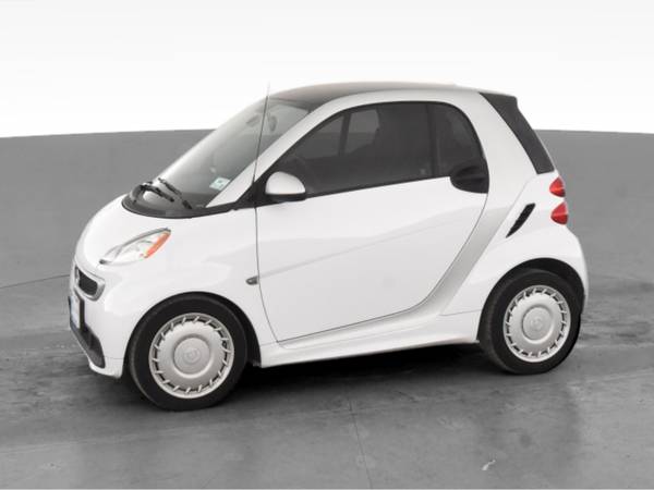 2015 smart fortwo Passion Hatchback Coupe 2D coupe White - FINANCE -... for sale in Philadelphia, PA – photo 4