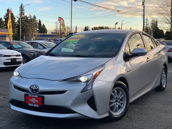 ▪︎☆●☆▪︎2017 Toyota Prius TWO 1-OWNER 49MPG 35K LOW MILES LIKE NEW -... for sale in Lynnwood, WA – photo 13