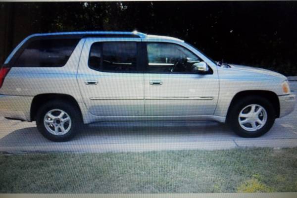 2005 GMC Envoy, v-6, SUV, fully loaded, silver W/leather, sunroof for sale in Fort Lauderdale, FL – photo 3