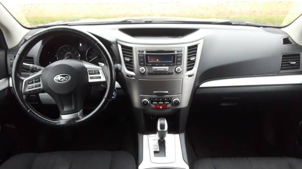 2012 Subaru Outback 2.5L AWD - cars & trucks - by owner - vehicle... for sale in Medinah, IL – photo 9
